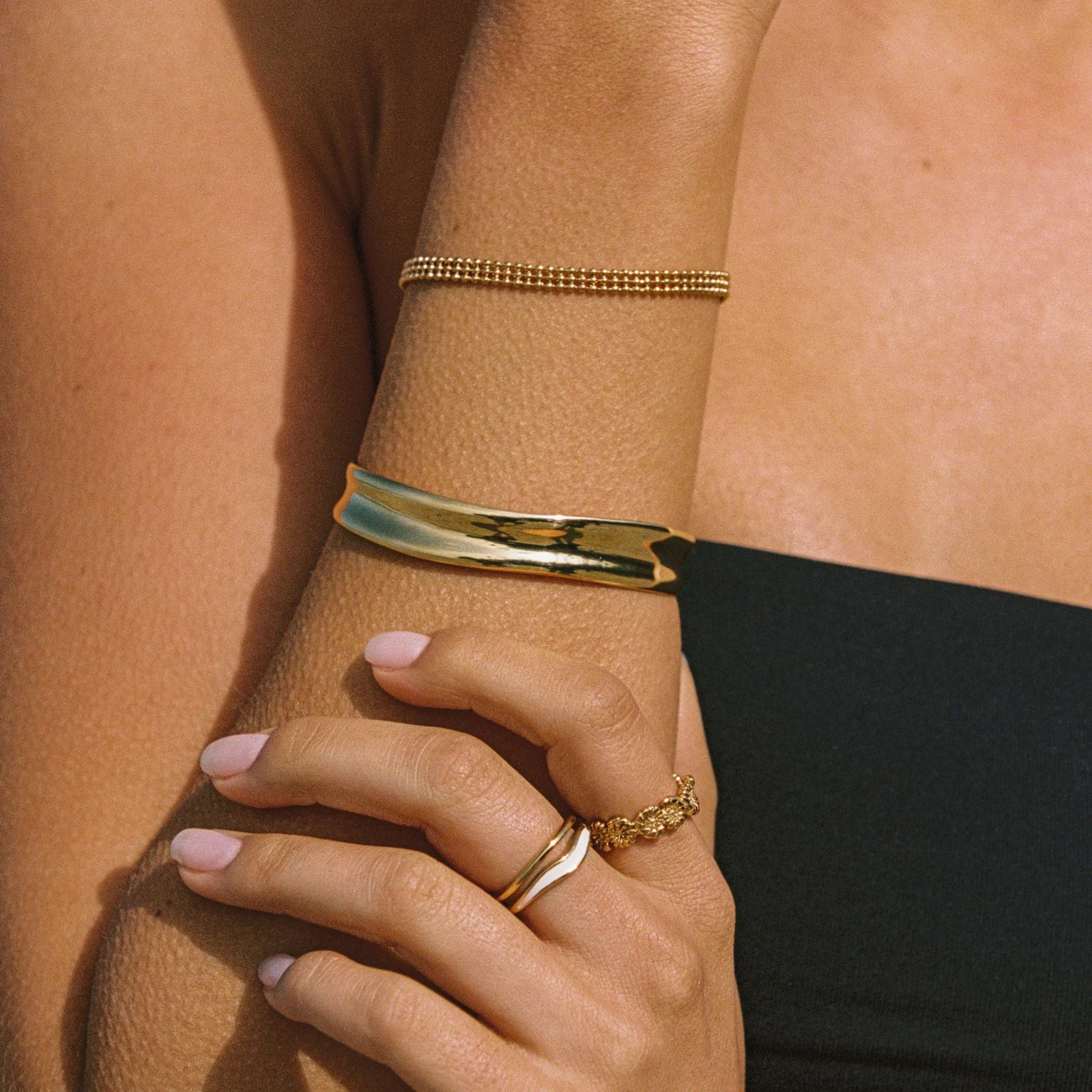 Sol Cuff - reviewed gold-color source photograph