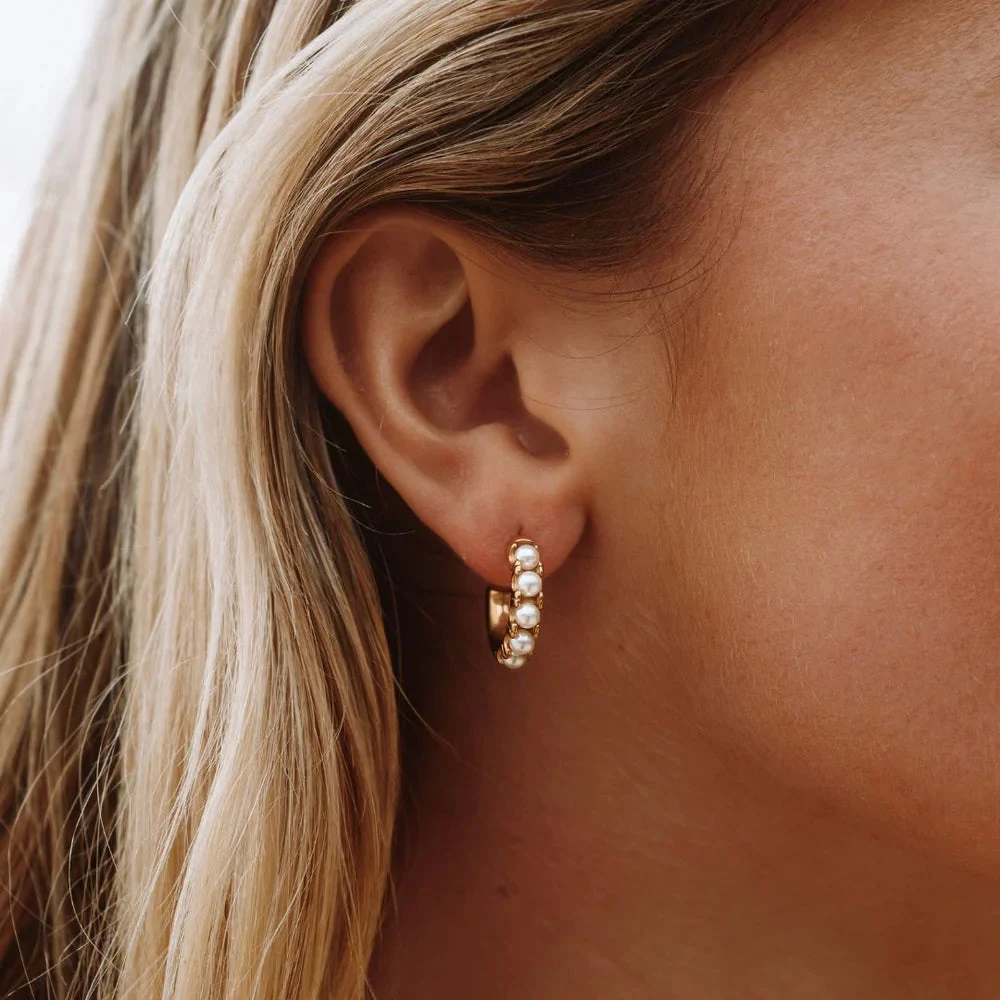 Mini Pearl Huggies Earrings - use view