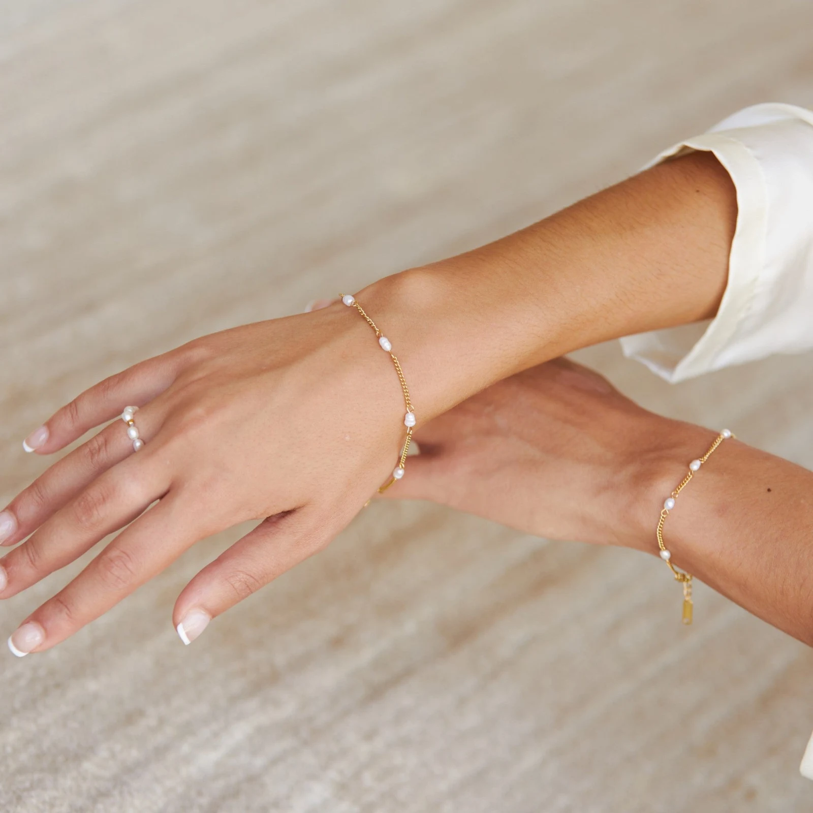 Lovina Freshwater Pearl Bracelet — use