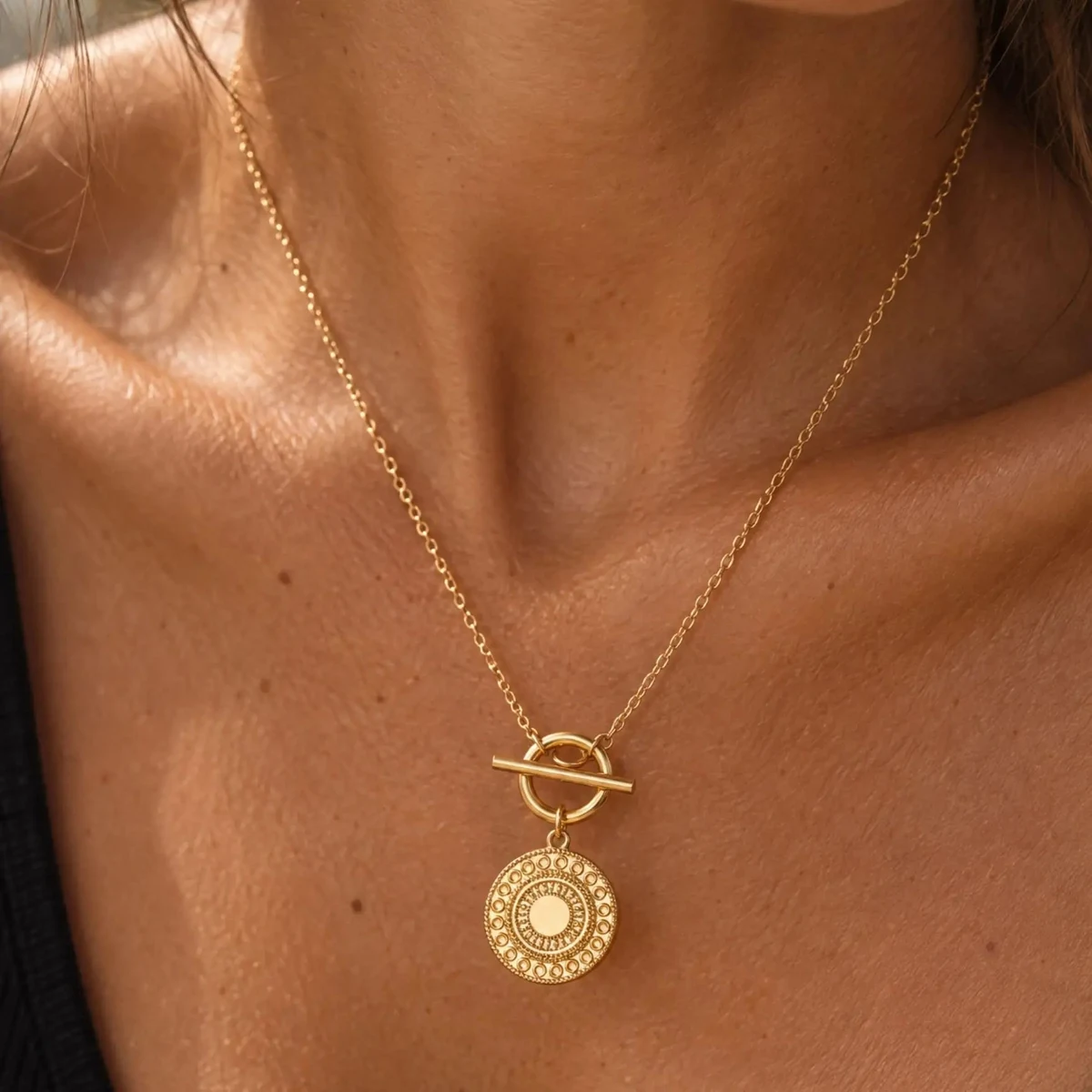 Helios Necklace - use view