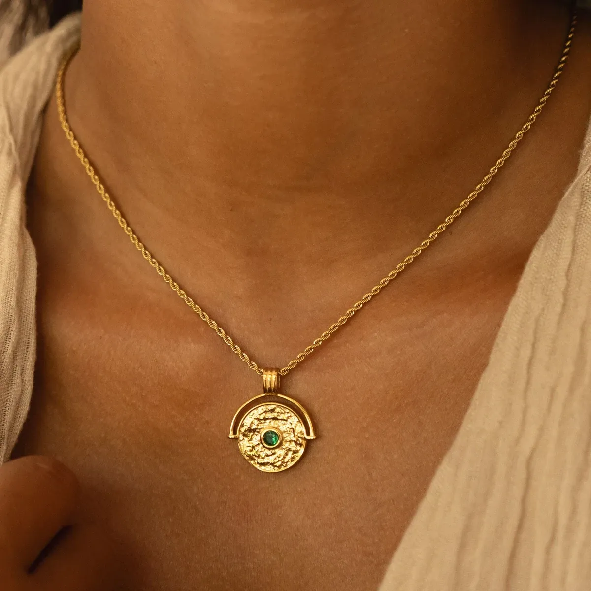 Gaia Necklace Gold - lead view