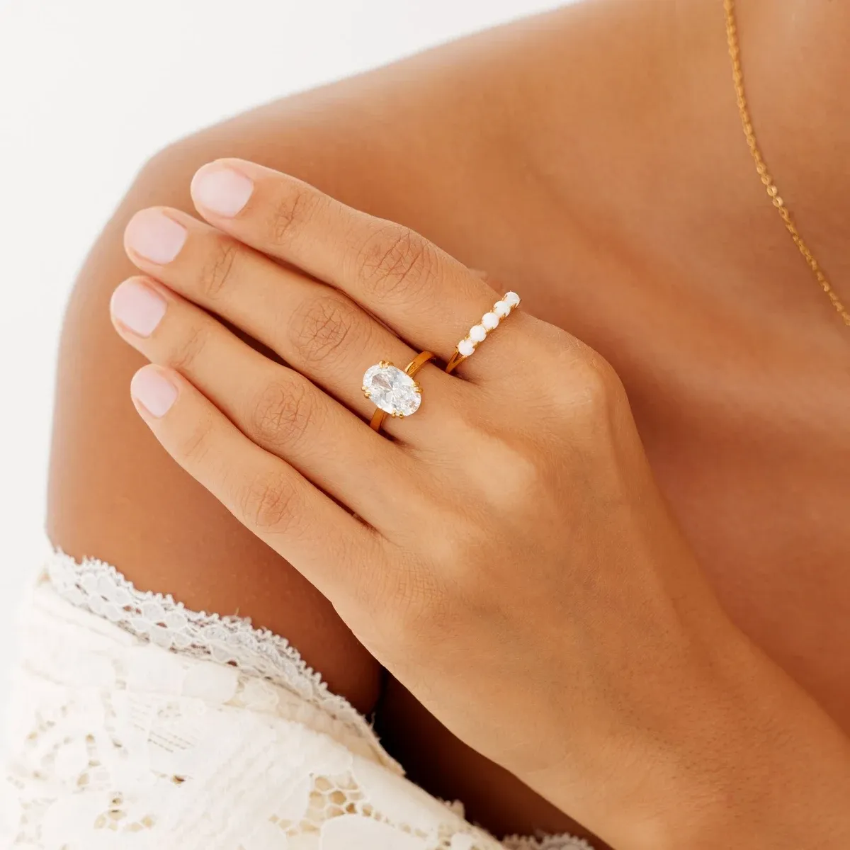 Opal Band Ring - use view