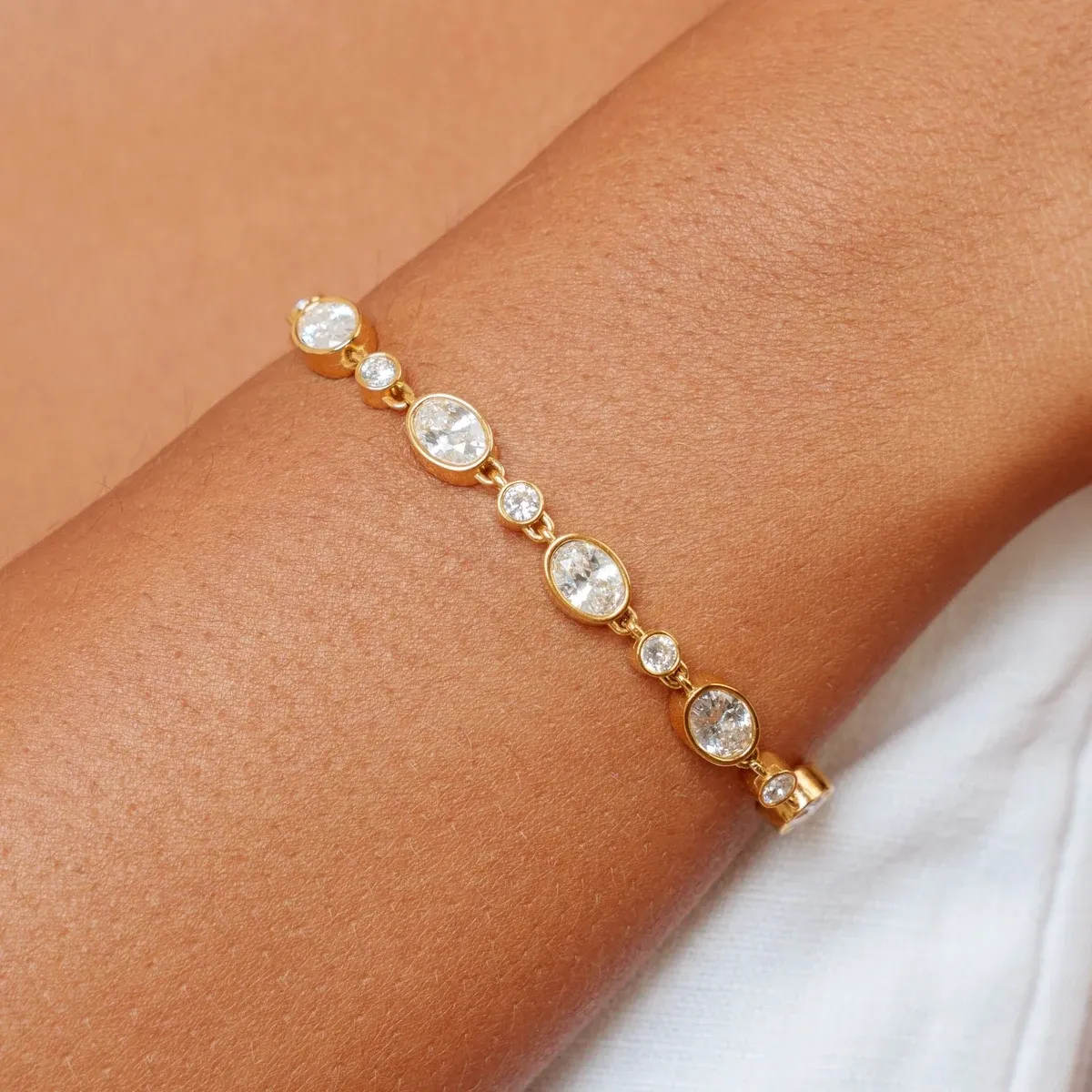 Aura Bracelet - reviewed exact-variant source photograph