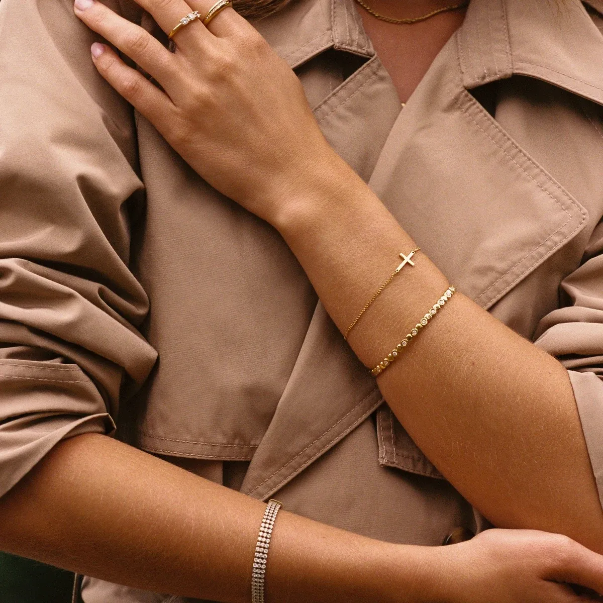 Cross Bracelet - use view