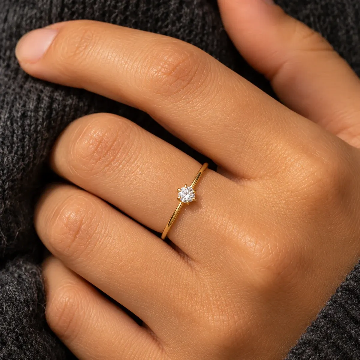 Elvia Ring Gold - detail view