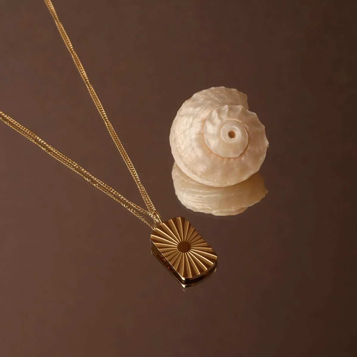 Seaside Necklace Gold - alternate view