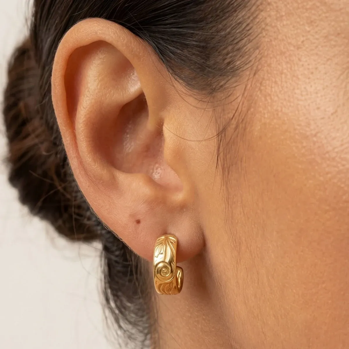 Bloom Hoops - use view