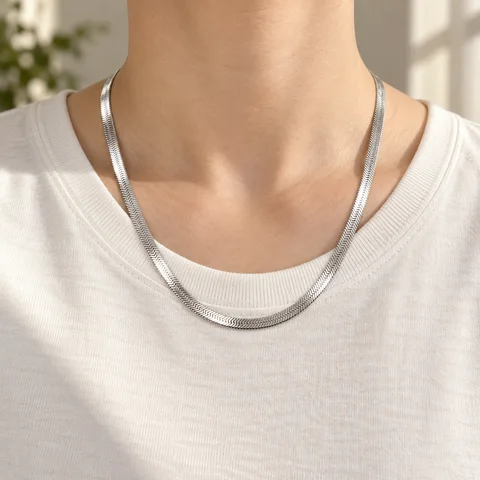 Calla Herringbone Chain