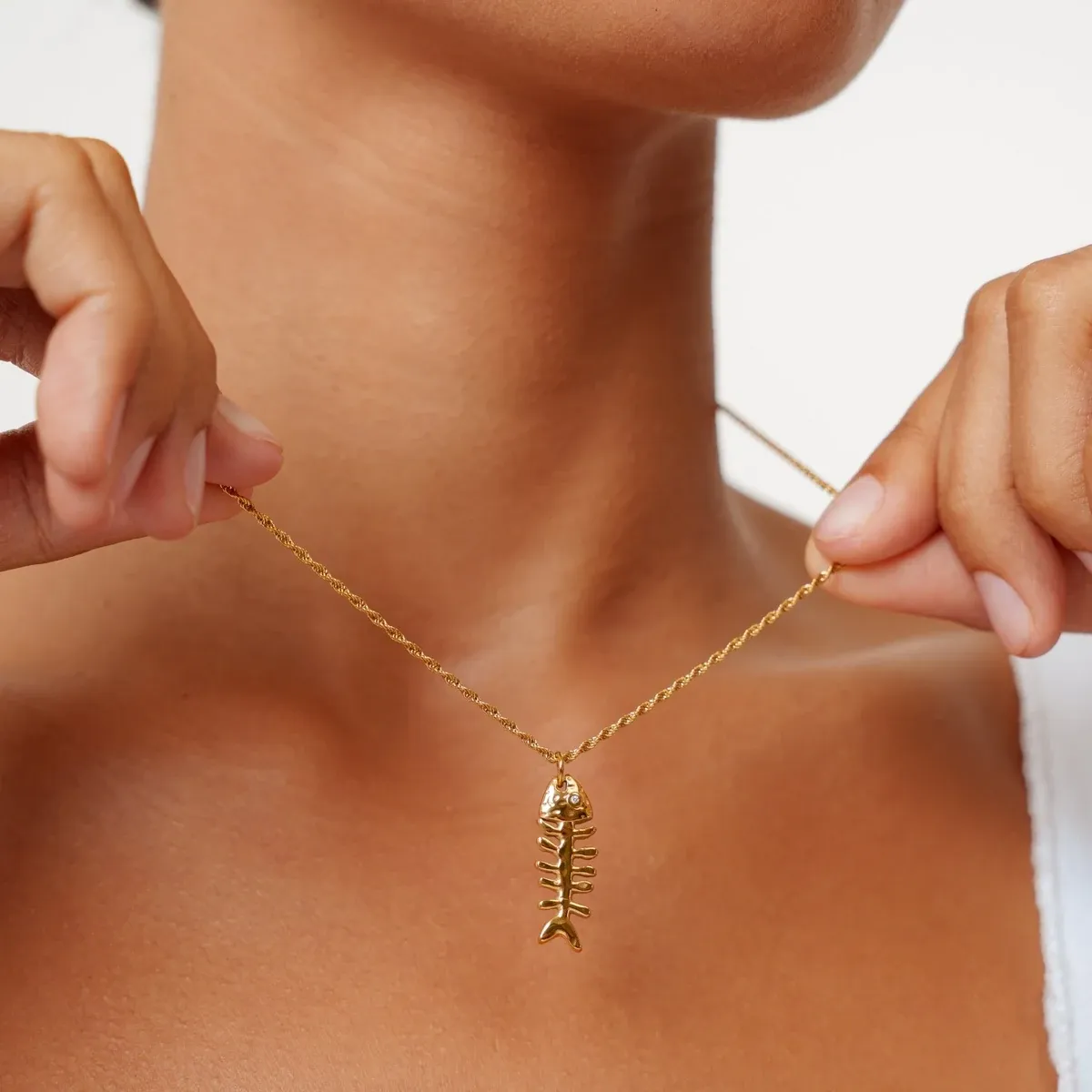 Reef Necklace Gold - use view