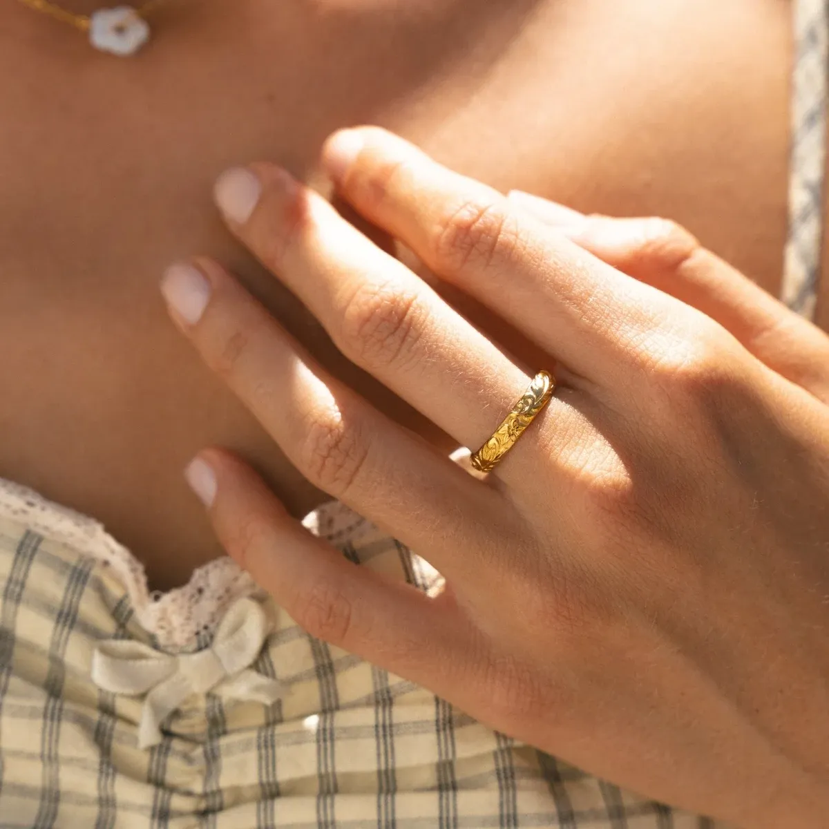Bloom Ring - detail view