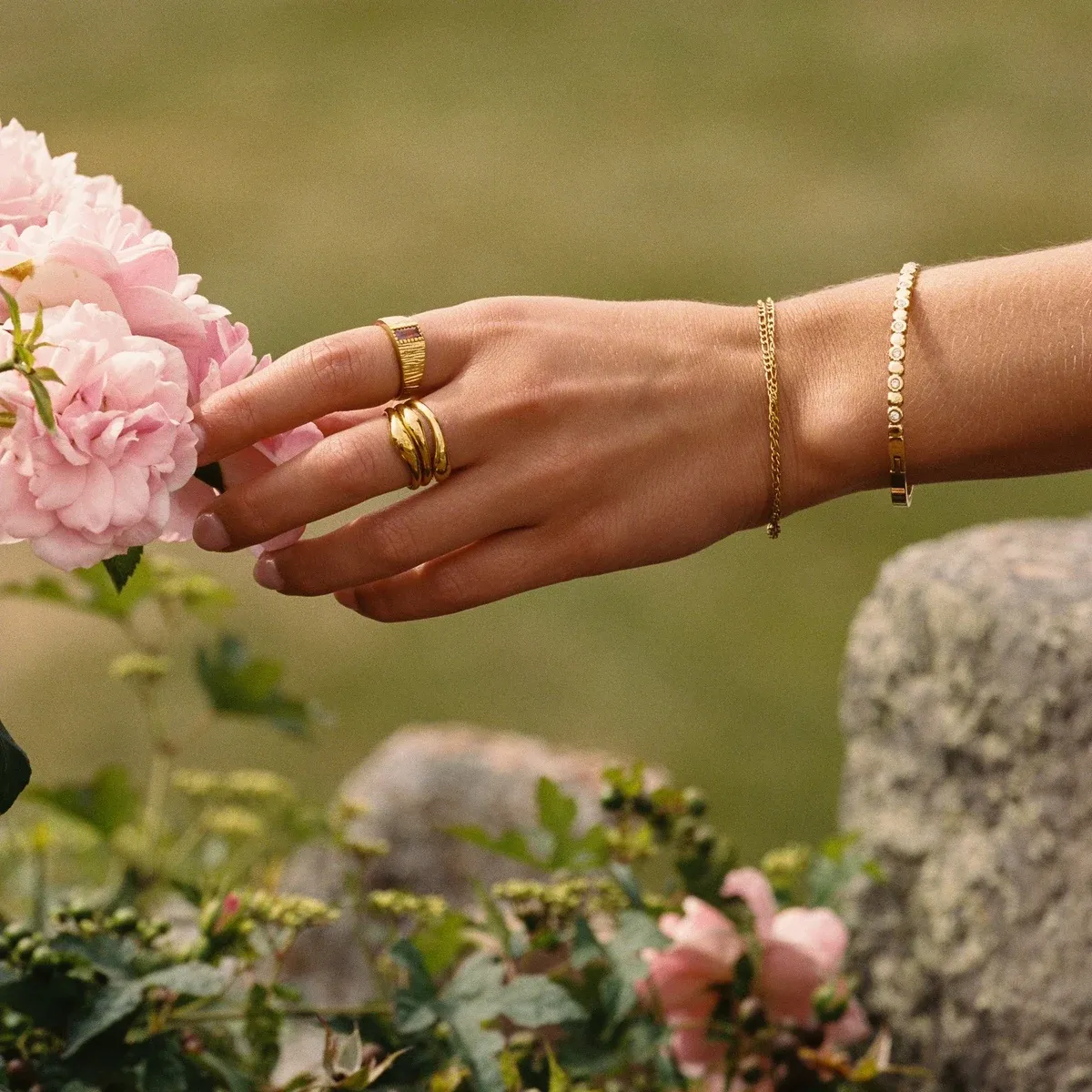 Layered Figaro Bracelet - detail view