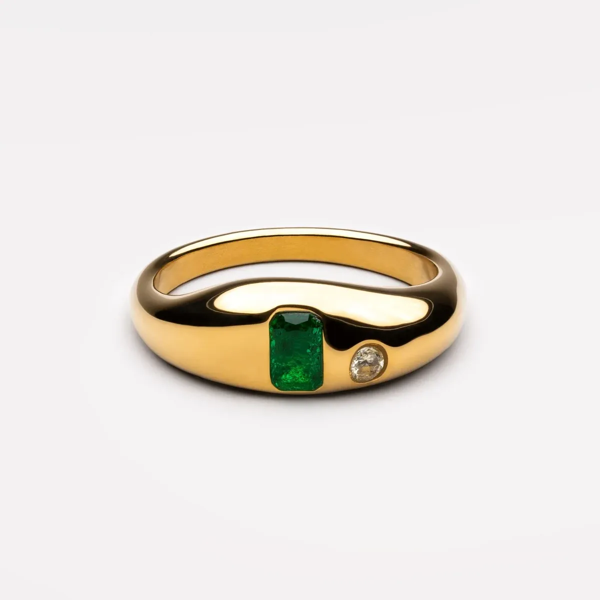 Verdra Ring Gold - alternate view