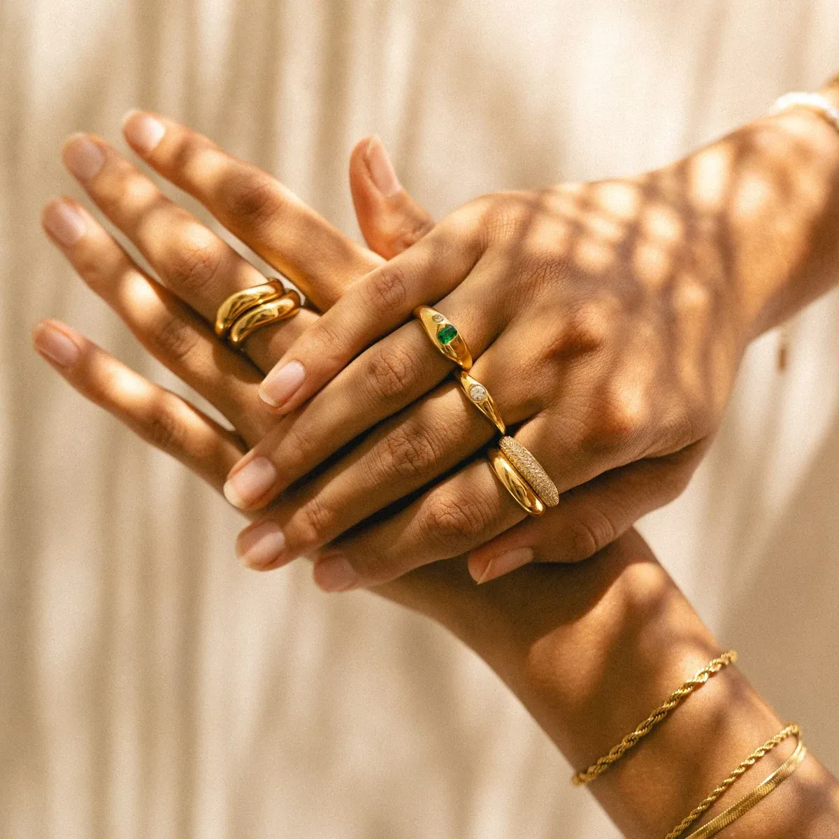 Verdra Ring Gold - lead view