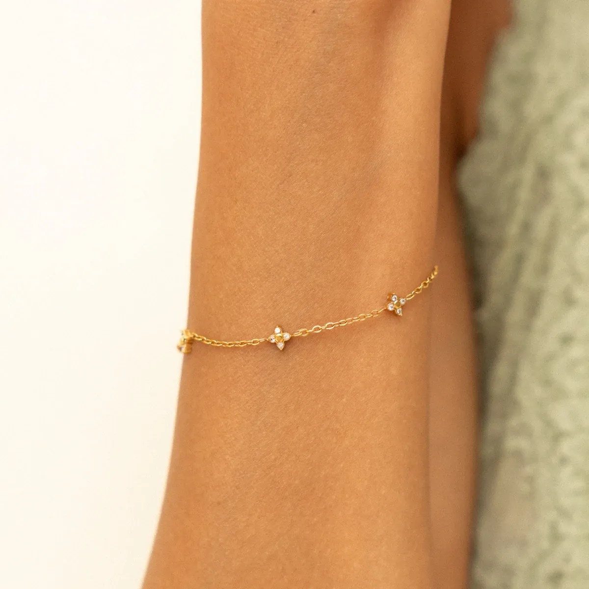 Quatrefoil Bracelet Gold - lead view