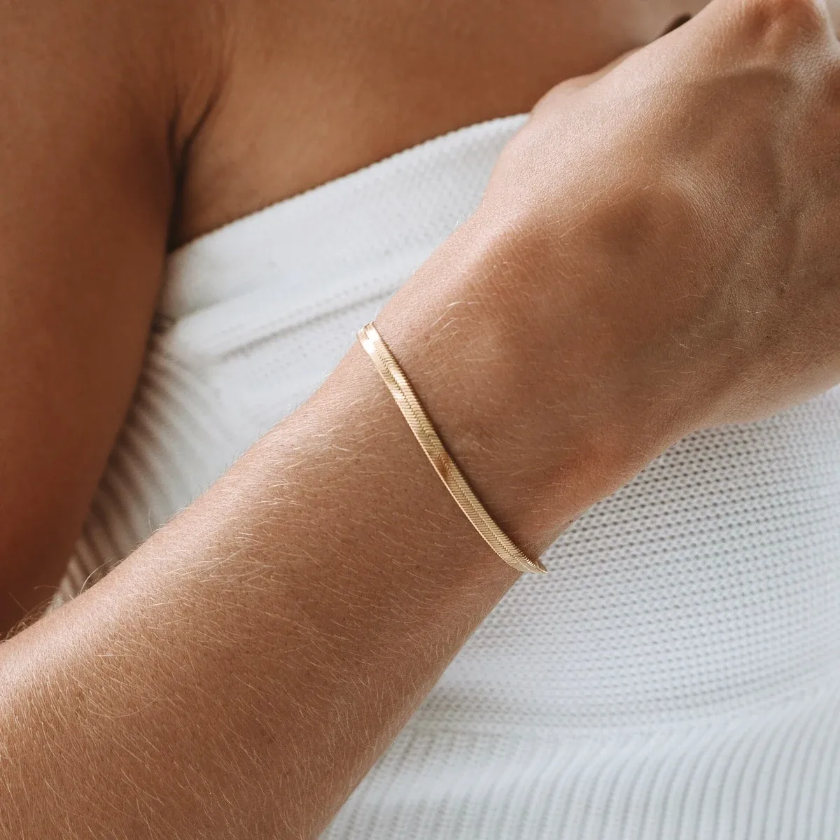 Kauai Herringbone Bracelet Gold - alternate view