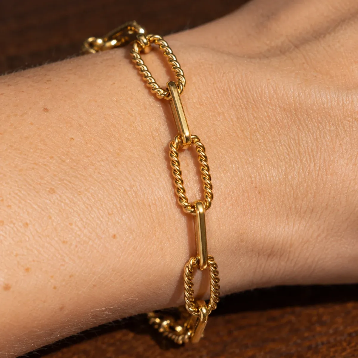 Bold Paperclip Bracelet - detail view