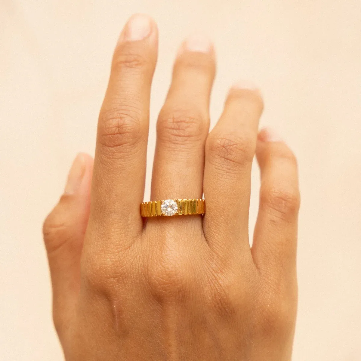 Aspen Statement Ring Gold · US 5 lead view