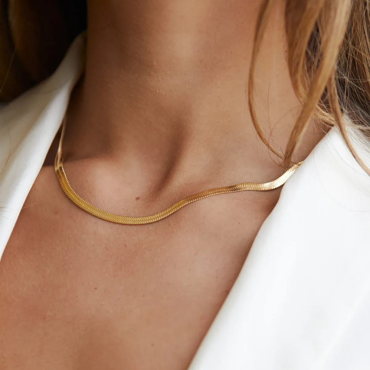 Kauai Herringbone Choker Gold - lead view