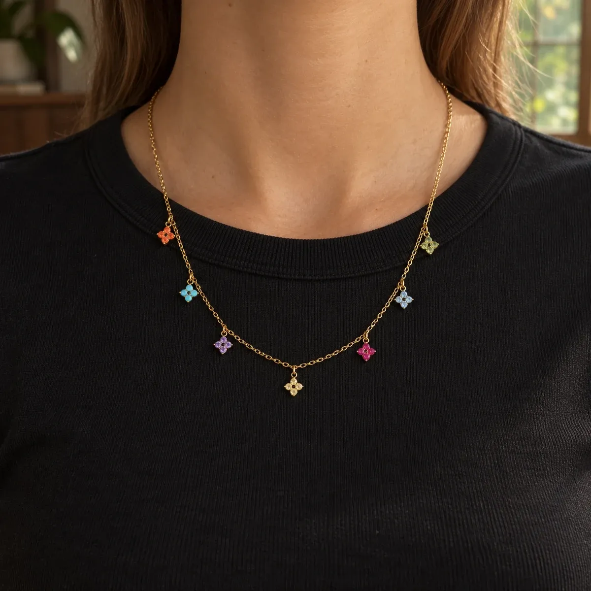 Island Lights Choker Gold - use view
