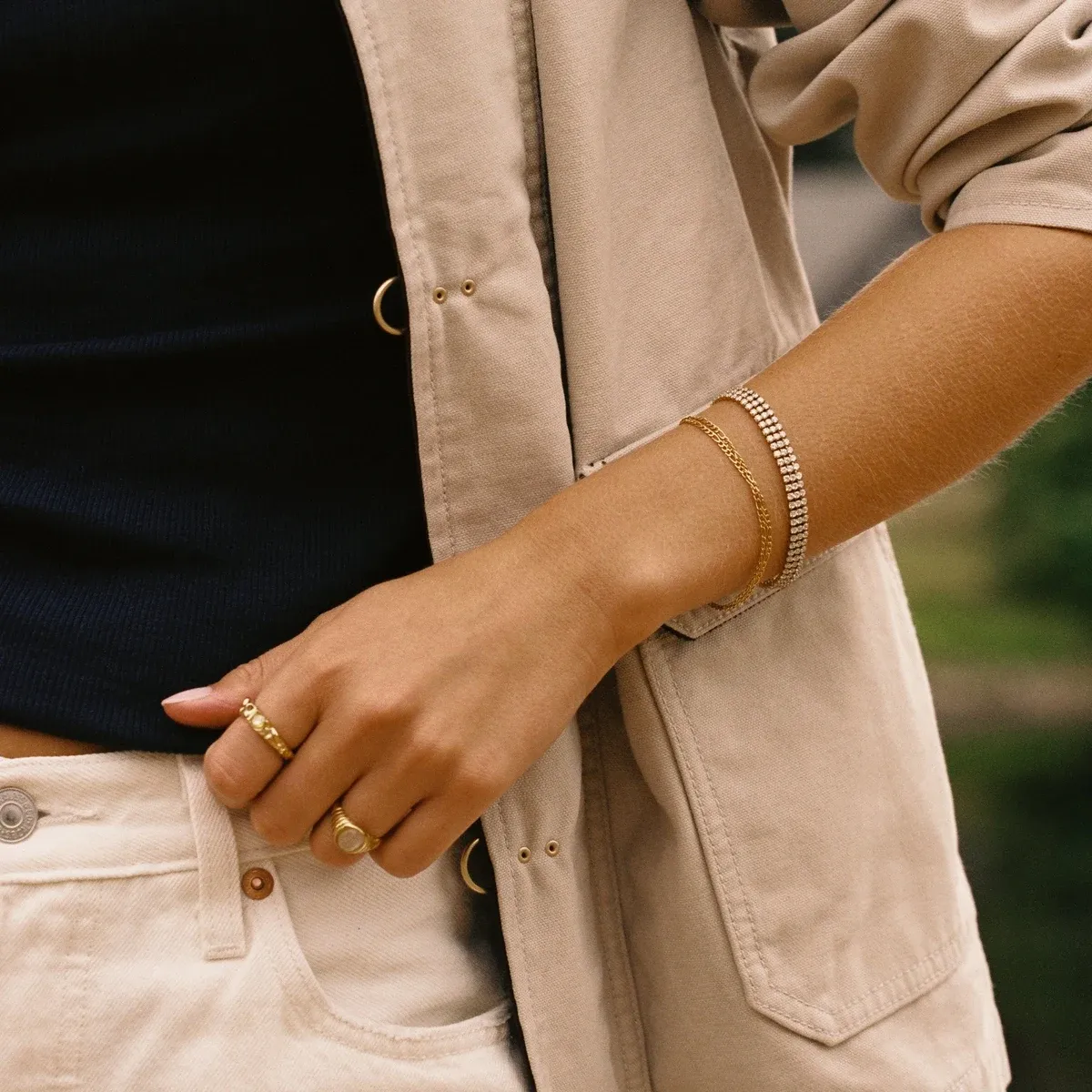 Layered Figaro Bracelet - use view