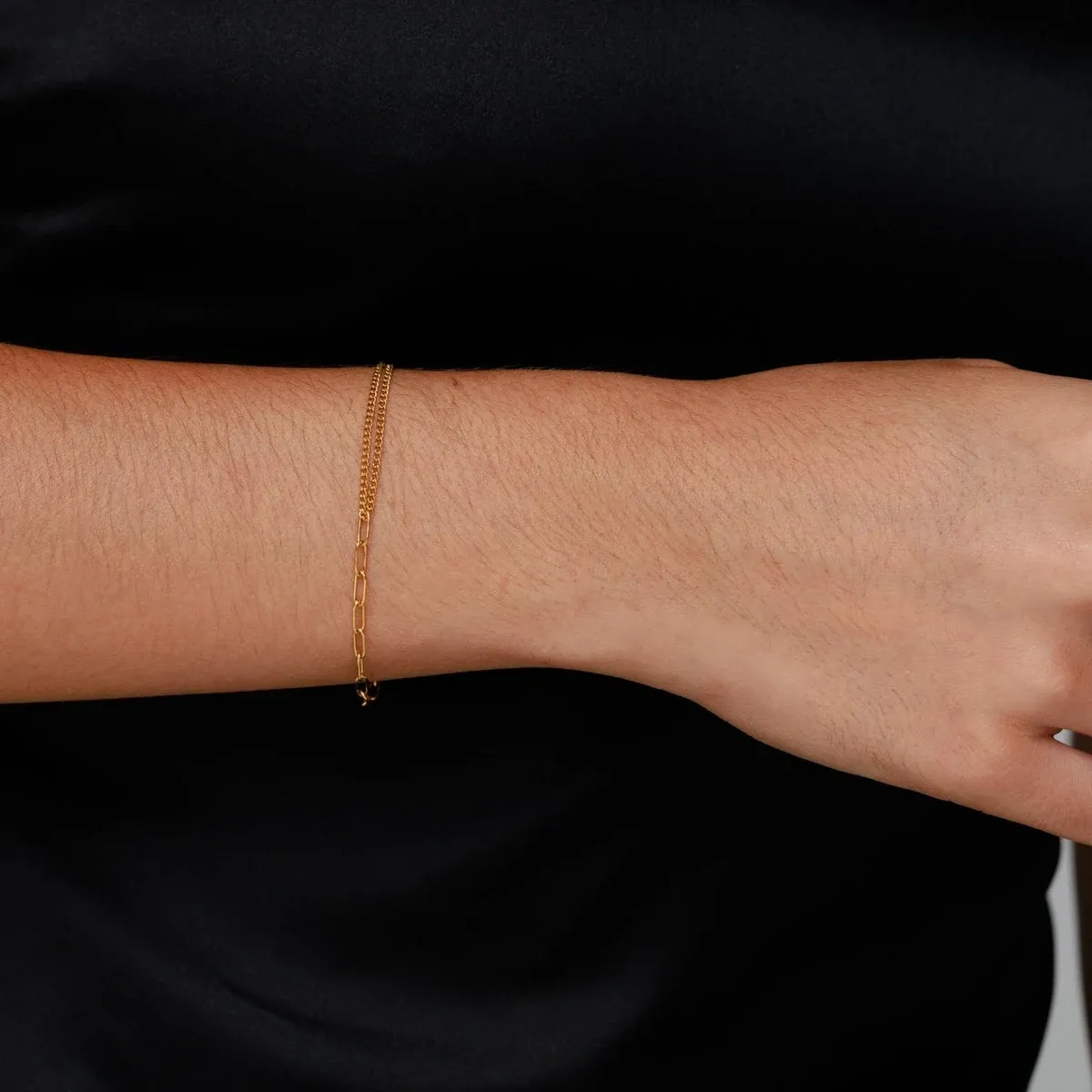 Balance Bracelet Gold - lead view