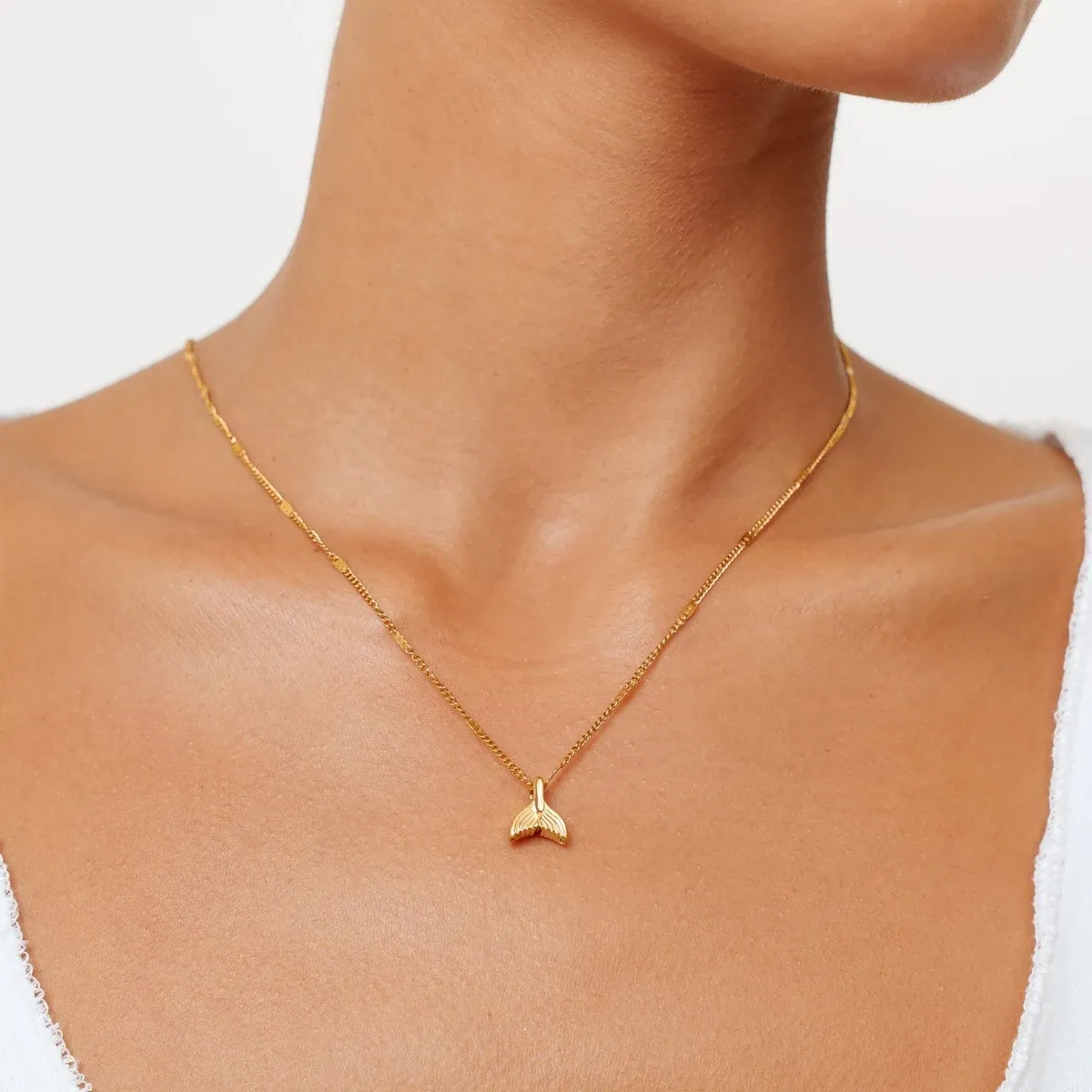 Mermaid Necklace Gold - lead view