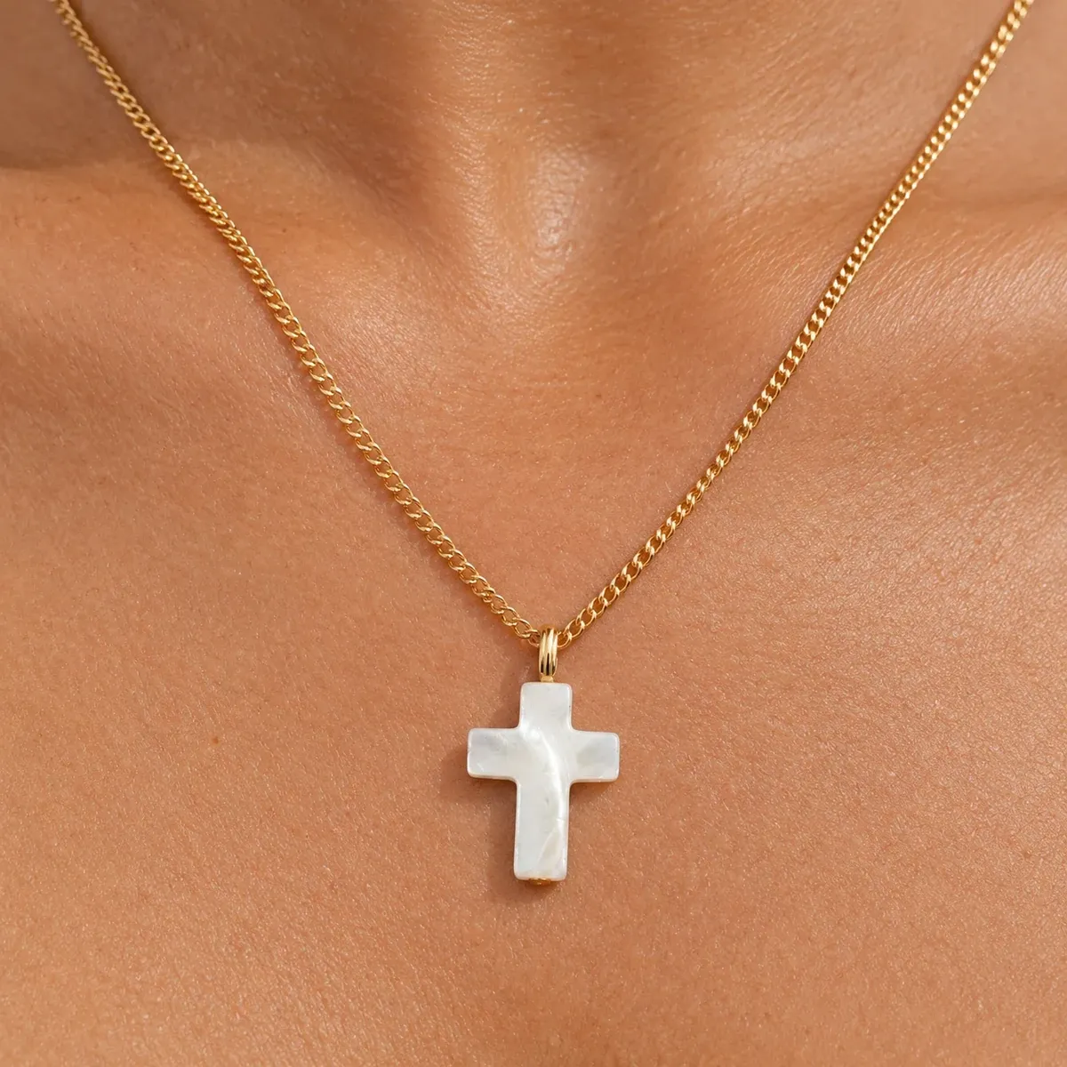 Mother of Pearl Cross Necklace Gold - detail view