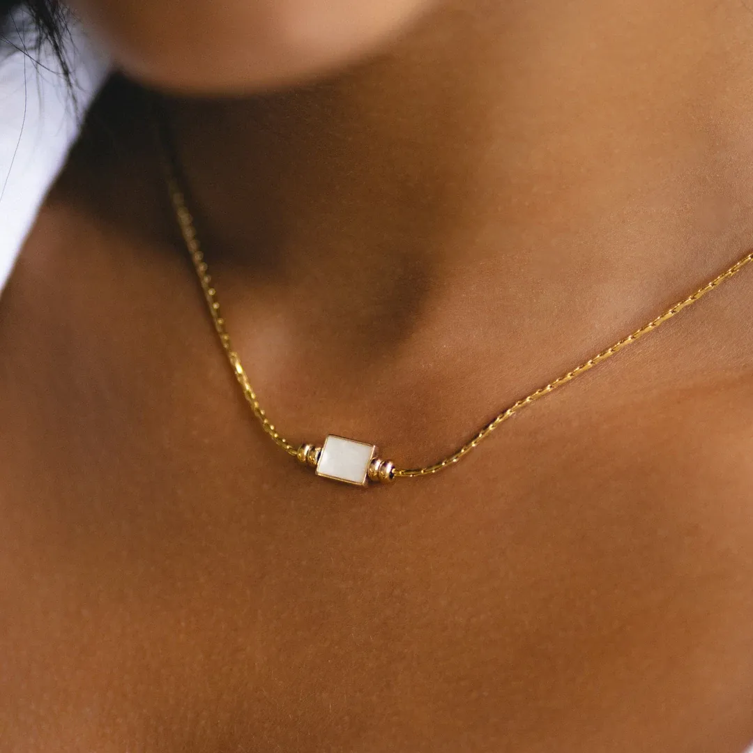 Lune Necklace Gold - alternate view