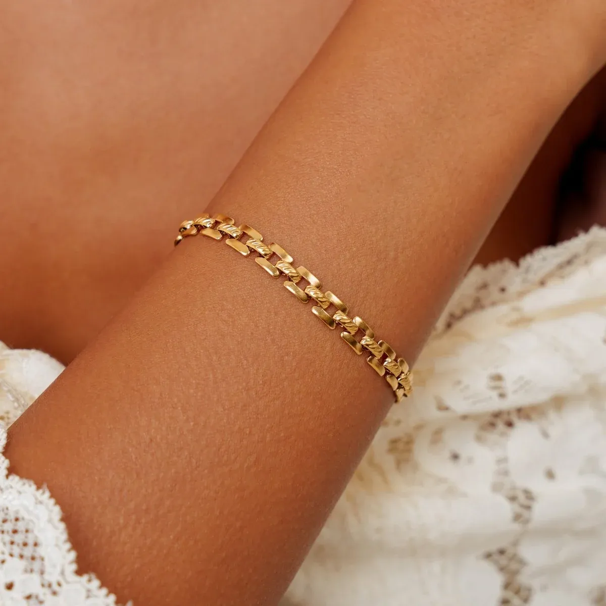 Link Bracelet Gold - alternate