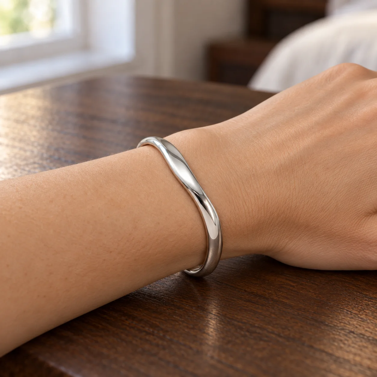 NMSB-L739-2 stainless steel sculpted cuff: use view; styling props not included