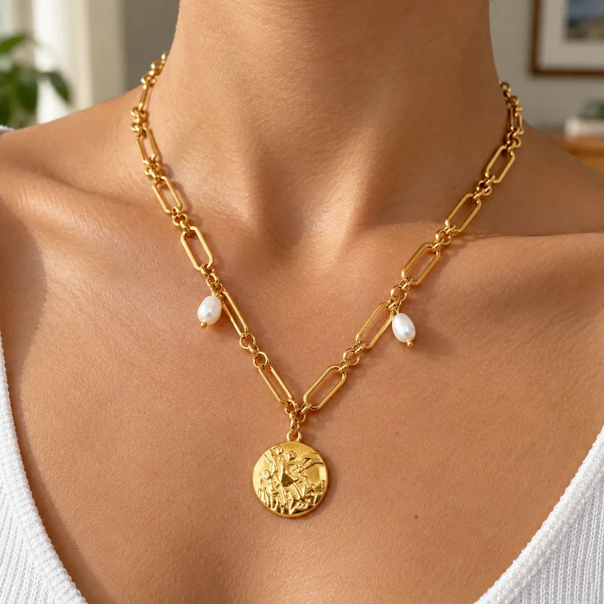 Elysia Necklace Gold - alternate view