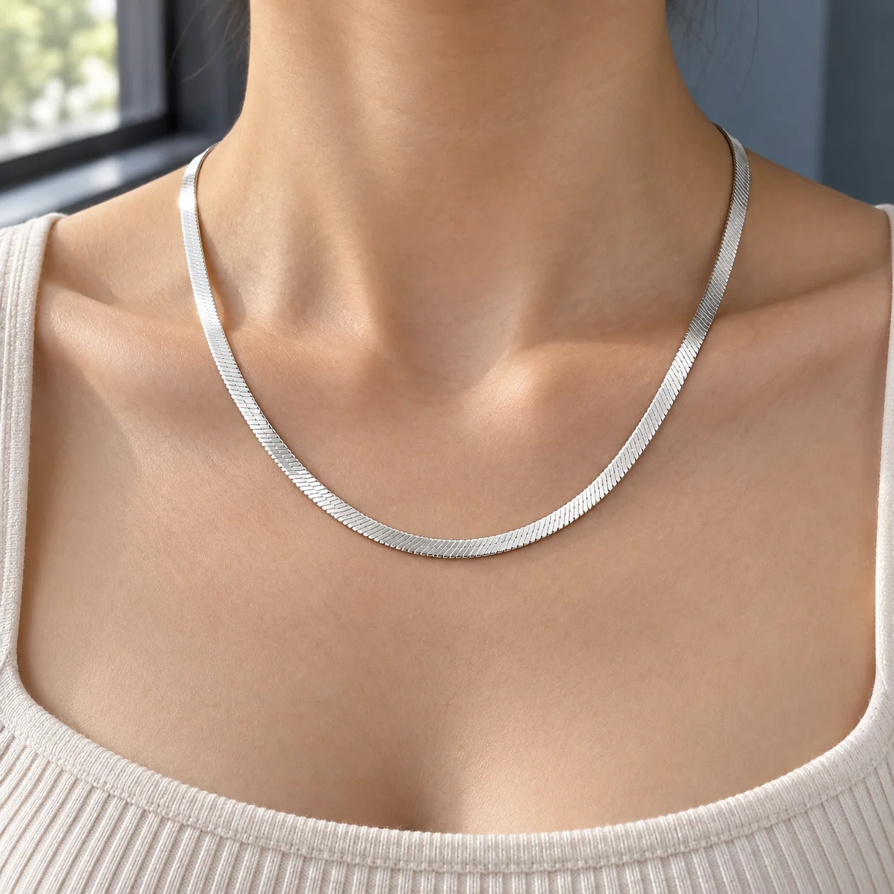 Gilded Herringbone in White gold: in use; styling props not included
